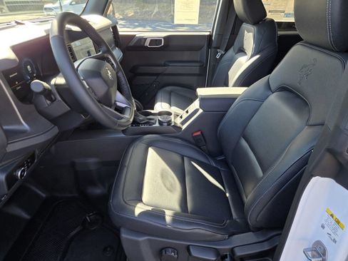 New 2026 Ford Bronco Big Bend w/ Black Diamond Package AWD/4WD image 18