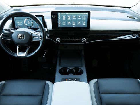 Certified 2024 Honda Prologue Touring image 19