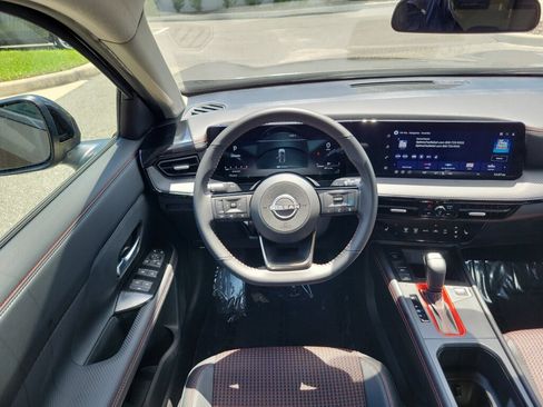 New 2026 Nissan Kicks SR w/ Cold Weather Package AWD/4WD image 11