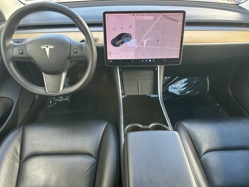 Used 2020 Tesla Model 3 Standard Range Plus RWD image 13