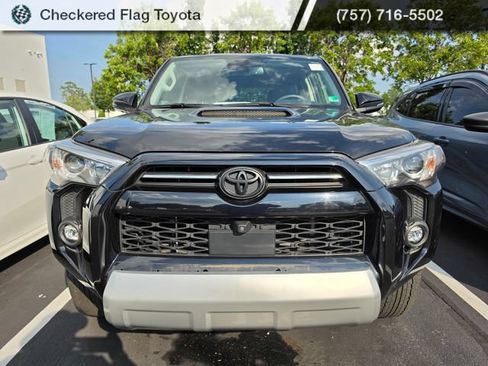 Used 2022 Toyota 4Runner TRD Off-Road Premium w/ TRD Black Wheel Package (TMS) AWD/4WD image 2