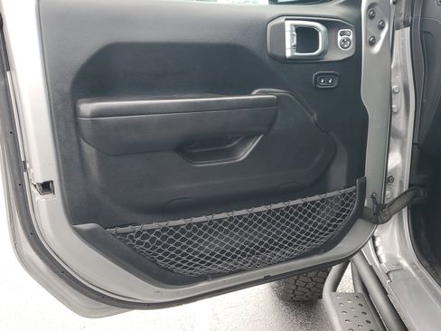 Used 2020 Jeep Wrangler Unlimited Sport S image 17