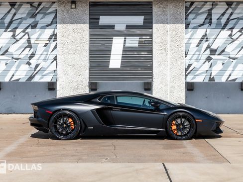 Used 2014 Lamborghini Aventador LP 700-4 image 18