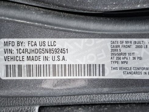 Used 2022 Jeep Grand Cherokee Overland w/ Luxury Tech Group IV image 37