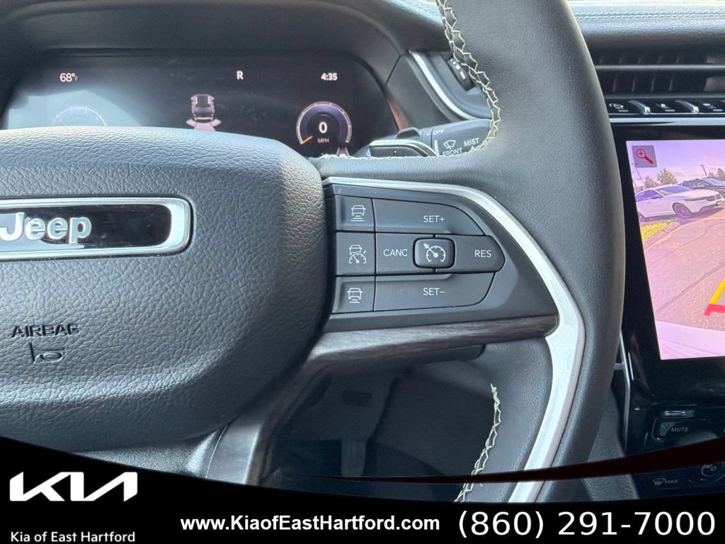 Used 2023 Jeep Grand Cherokee Limited AWD/4WD image 32