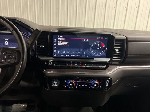 Certified 2024 GMC Sierra 1500 SLT image 14