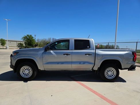 Used 2024 Chevrolet Colorado W/T image 6