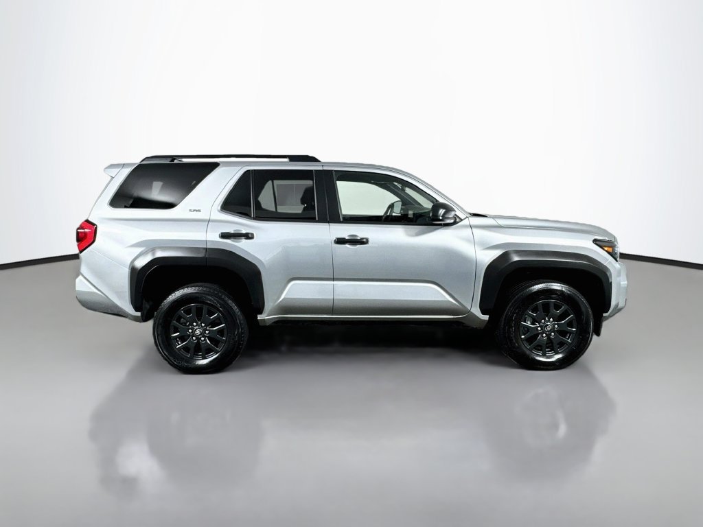 Used 2026 Toyota 4Runner SR5 AWD/4WD image 9