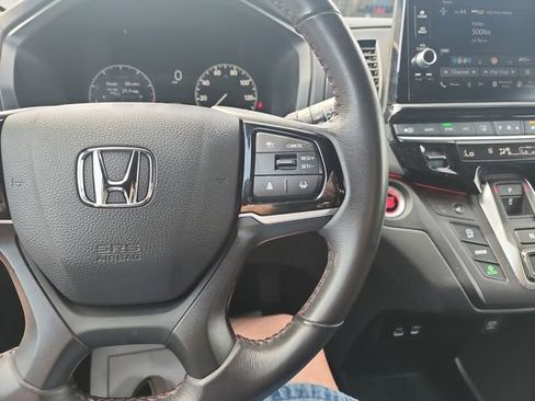 Used 2025 Honda Odyssey Sport-L image 22