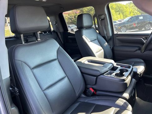 Used 2025 GMC Sierra 1500 SLT AWD/4WD image 37