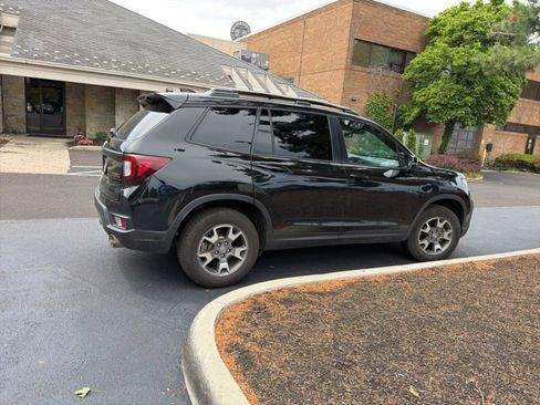Certified 2023 Honda Passport TrailSport image 7