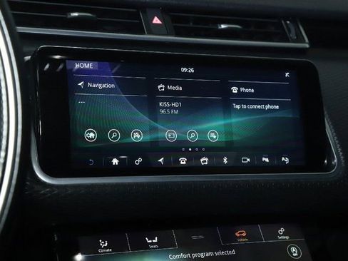 Certified 2019 Land Rover Range Rover Velar R-Dynamic SE AWD/4WD image 24