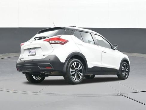 Used 2020 Nissan Kicks SV w/ Exterior Package image 48