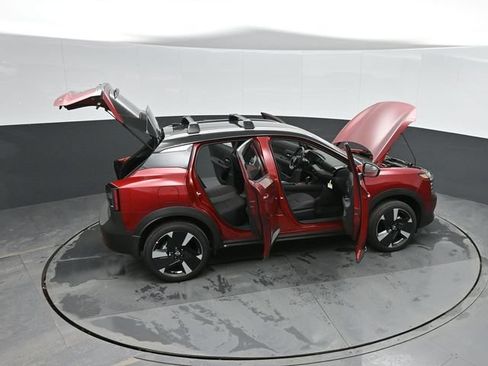 Used 2025 Nissan Kicks SR FWD image 58