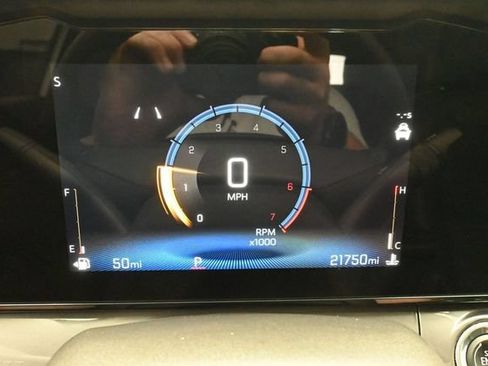 Used 2025 Chevrolet Trax ACTIV w/ Sunroof Package FWD image 36