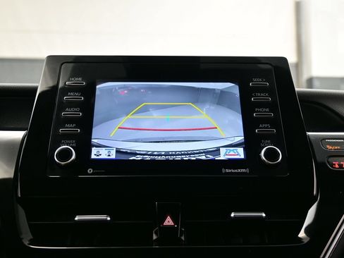 Used 2021 Toyota Camry LE w/ Cold Weather Package FWD image 18