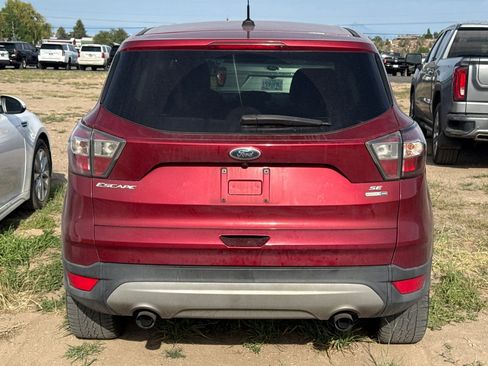 Used 2017 Ford Escape SE AWD/4WD image 5