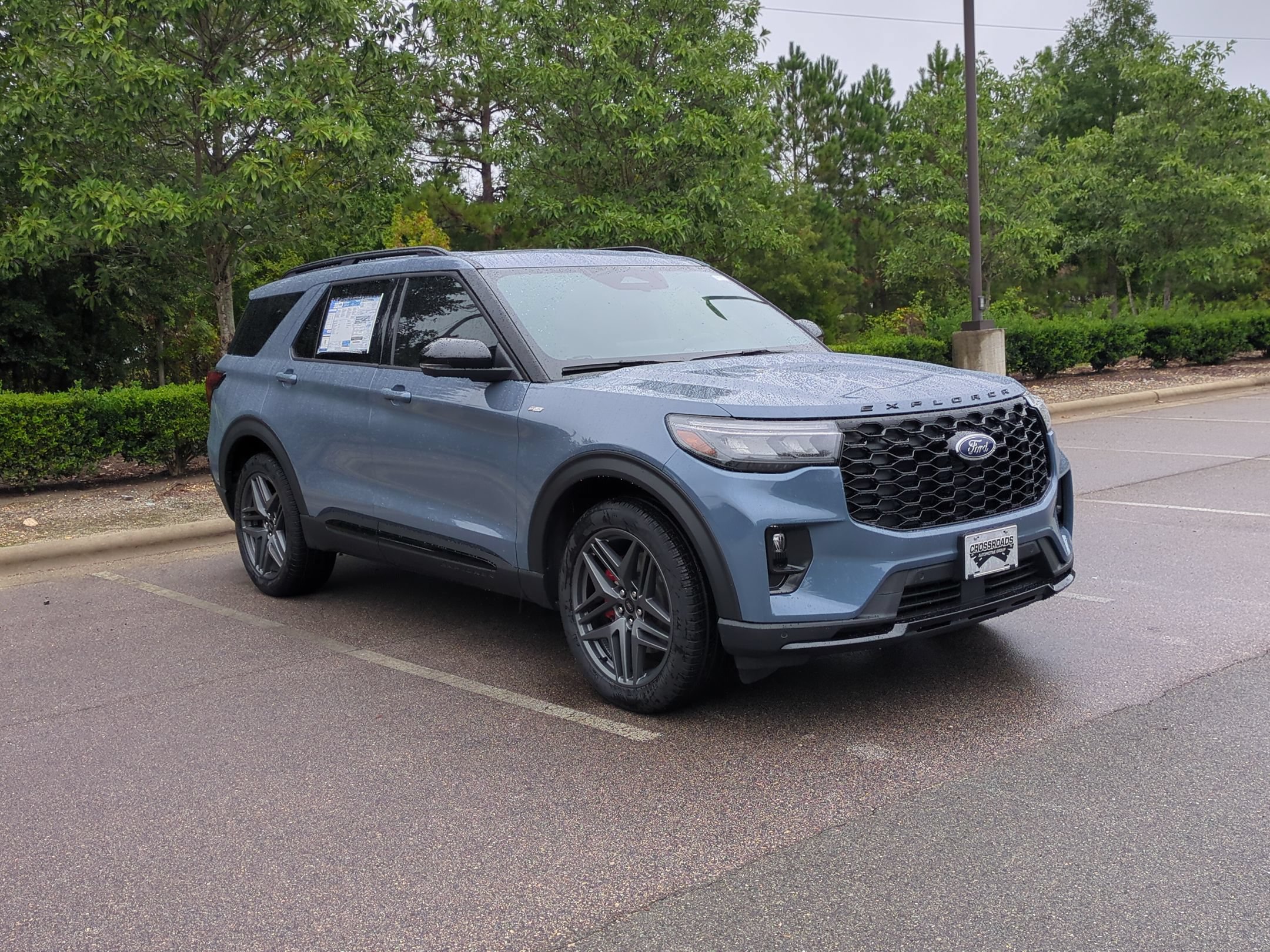 New 2026 Ford Explorer ST-Line w/ ST-Line Street Pack AWD/4WD image 1