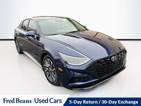 Used 2022 Hyundai Sonata Limited w/ Preferred Accessory Package image 1
