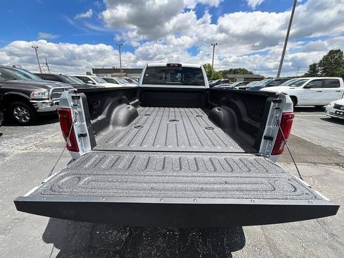 New 2026 RAM 3500 Laramie AWD/4WD image 7