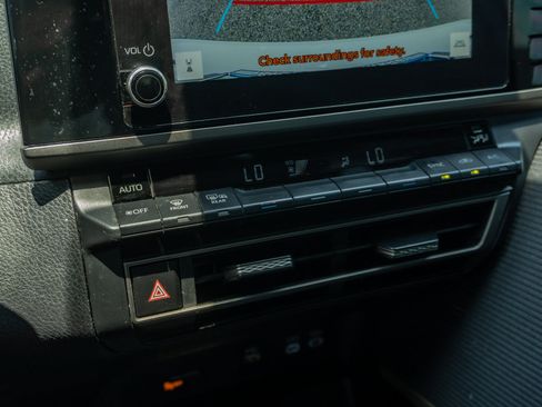 Used 2025 Toyota Camry SE FWD image 25