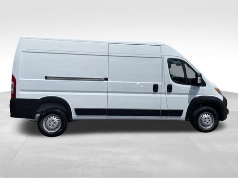 New 2026 RAM ProMaster 2500 w/ Premium Convenience Group FWD image 6