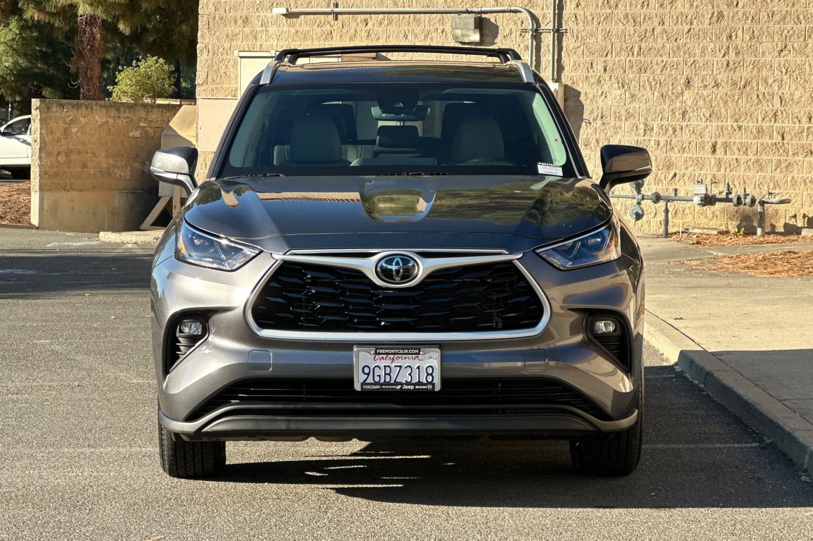 Used 2023 Toyota Highlander XLE FWD image 8