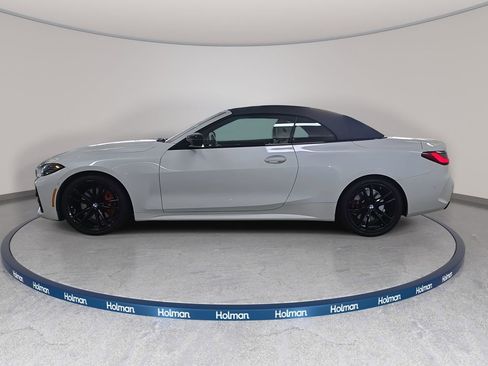 Used 2023 BMW M440i Convertible w/ Premium Package image 9