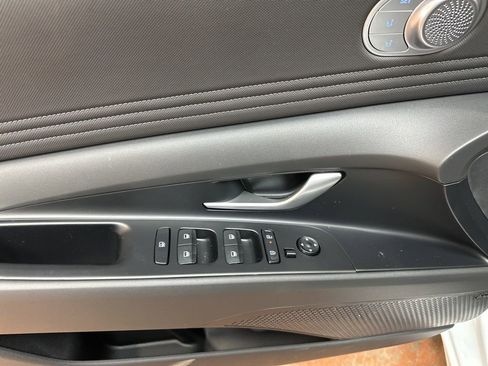 New 2026 Hyundai Elantra Limited FWD image 23
