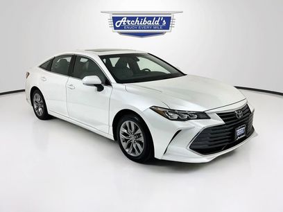 Used 2022 Toyota Avalon XLE w/ Moonroof Package