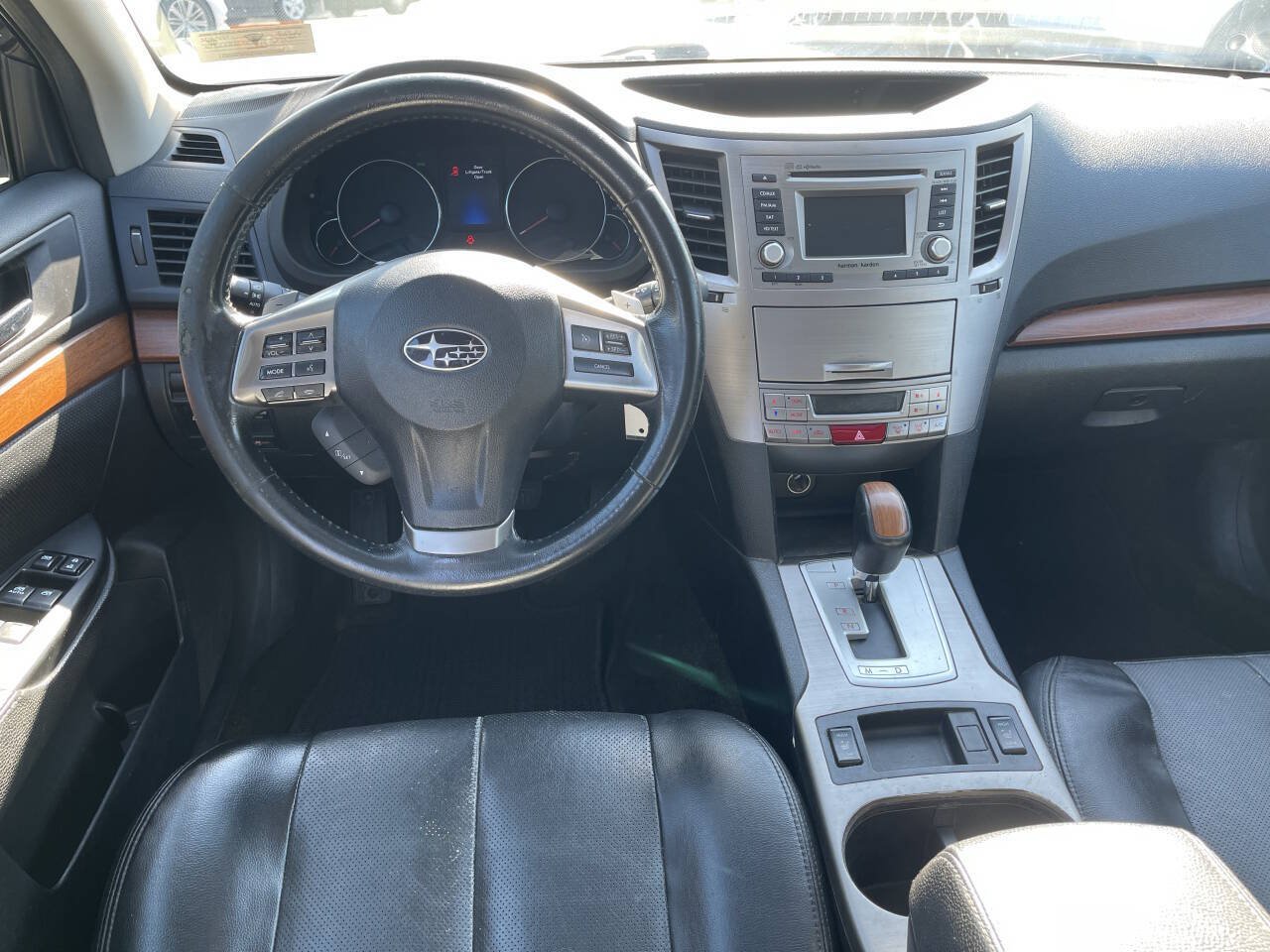 Used 2014 Subaru Outback 2.5i Limited w/ Moonroof Package AWD/4WD image 7