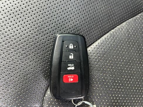 Used 2022 Toyota Camry XSE w/ Navigation Package FWD image 33