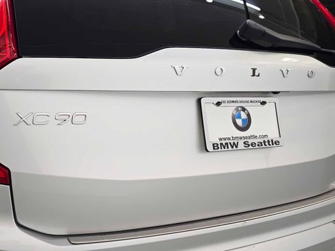 Used 2017 Volvo XC90 T6 Inscription w/ Vision Package image 7