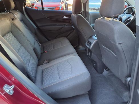 Used 2019 Chevrolet Equinox LT w/ Sun & Navigation Package image 12