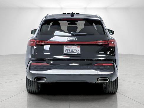 Used 2025 Audi Q5 Premium Plus w/ Premium Plus AWD/4WD image 4