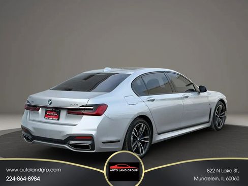 Used 2020 BMW 750i xDrive w/ Executive Package image 7