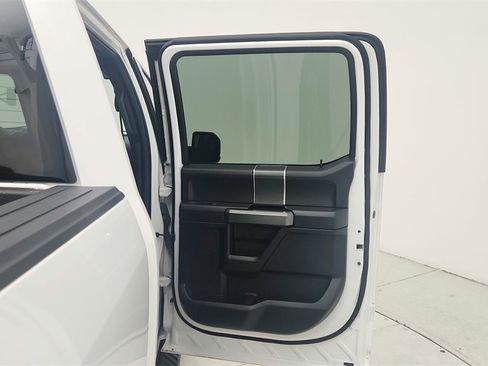 Used 2018 Ford F150 XLT w/ Equipment Group 302A Luxury image 25