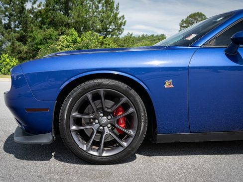 Used 2020 Dodge Challenger R/T Scat Pack RWD image 4