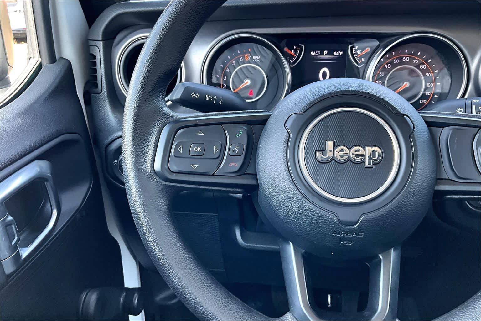 Used 2023 Jeep Gladiator Sport w/ Trailer Tow Package AWD/4WD image 23