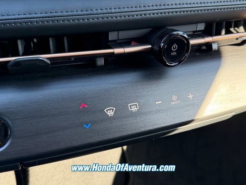 Used 2024 Nissan Ariya FWD image 24