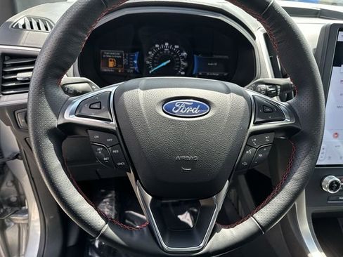 Used 2023 Ford Edge ST-Line AWD/4WD image 13