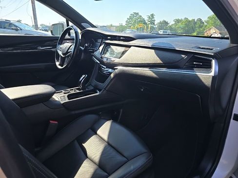 Used 2024 Cadillac XT5 Premium Luxury FWD image 15