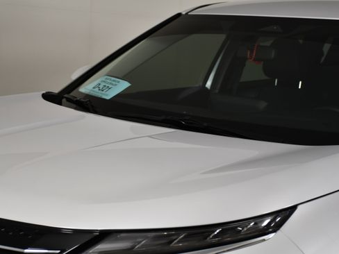 Used 2024 Mitsubishi Outlander SE AWD/4WD image 12