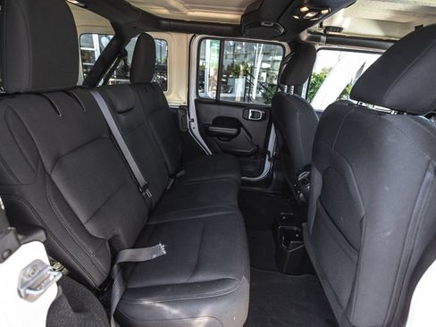 Used 2019 Jeep Wrangler Unlimited Sport S AWD/4WD image 26