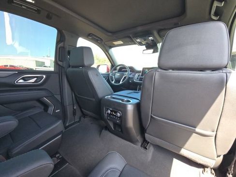 Used 2024 Chevrolet Tahoe LT w/ LT Signature Plus Package RWD image 17