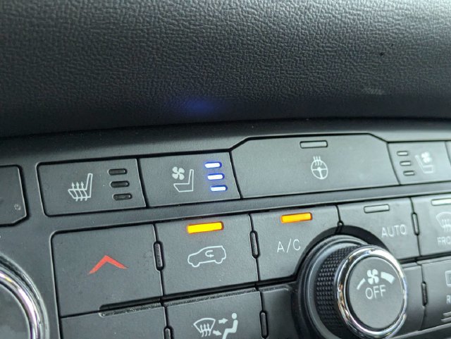 Used 2024 Dodge Durango GT AWD/4WD image 26