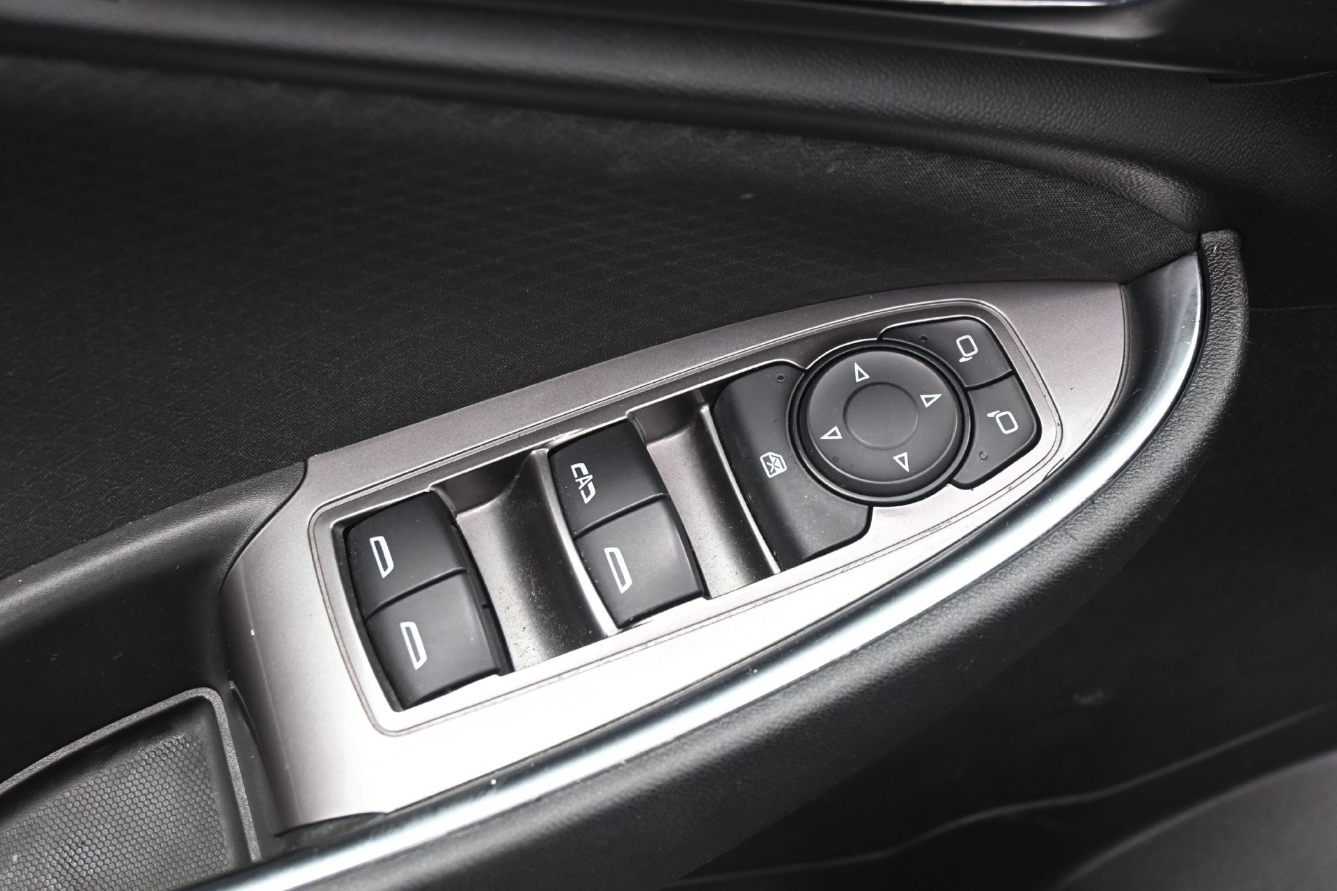 Used 2021 Chevrolet Malibu LT FWD image 17