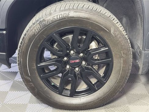 Used 2024 GMC Sierra 1500 Elevation AWD/4WD image 10