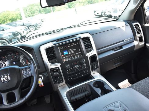 Used 2017 RAM 1500 Big Horn AWD/4WD image 18