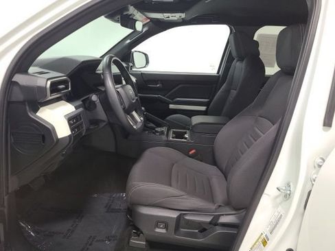 Used 2024 Toyota Tacoma TRD Off-Road AWD/4WD image 17